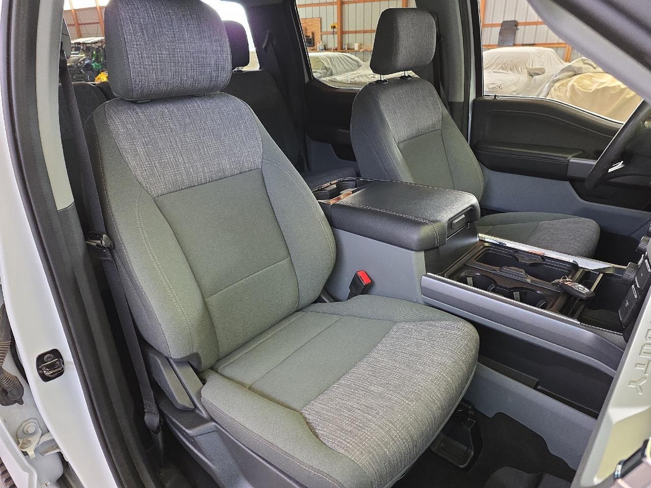 2024 Ford F-250 XLT Sand Lake NY