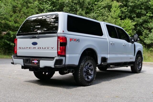 2024 Ford F-250SD LARIAT 4X4 / Leer Bed Cap / Bed Slide / Turbo Diesel! High Point NC