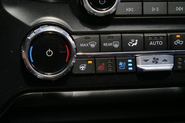2024 Ford F-250SD LARIAT 4X4 / Leer Bed Cap / Bed Slide / Turbo Diesel! High Point NC