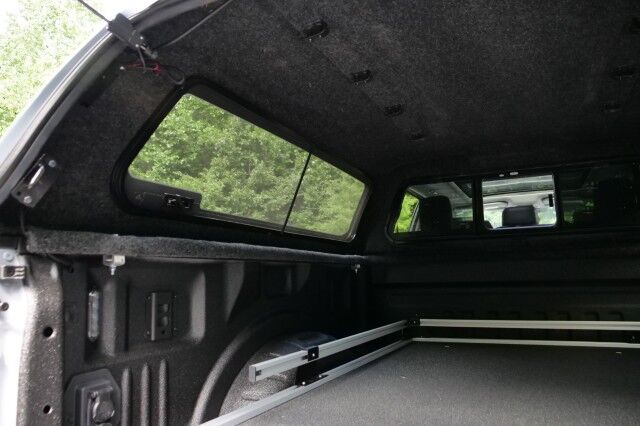 2024 Ford F-250SD LARIAT 4X4 / Leer Bed Cap / Bed Slide / Turbo Diesel! High Point NC