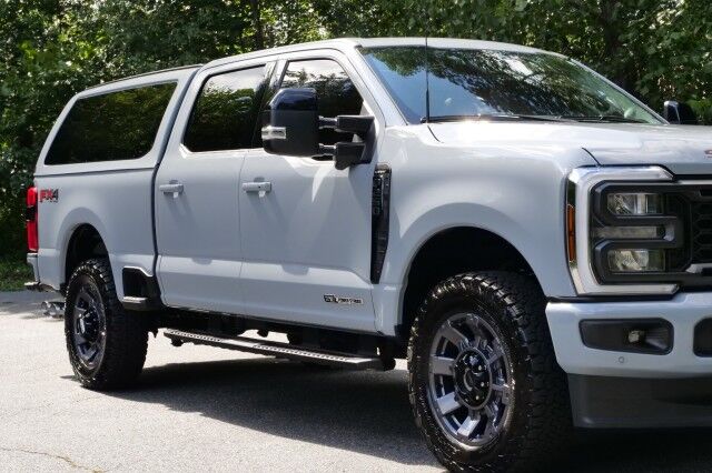 2024 Ford F-250SD LARIAT 4X4 / Leer Bed Cap / Bed Slide / Turbo Diesel! High Point NC