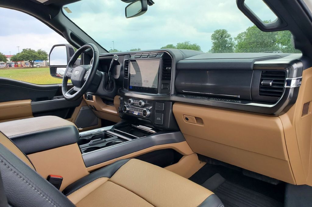 2024 Ford F-250SD Lariat Hondo TX