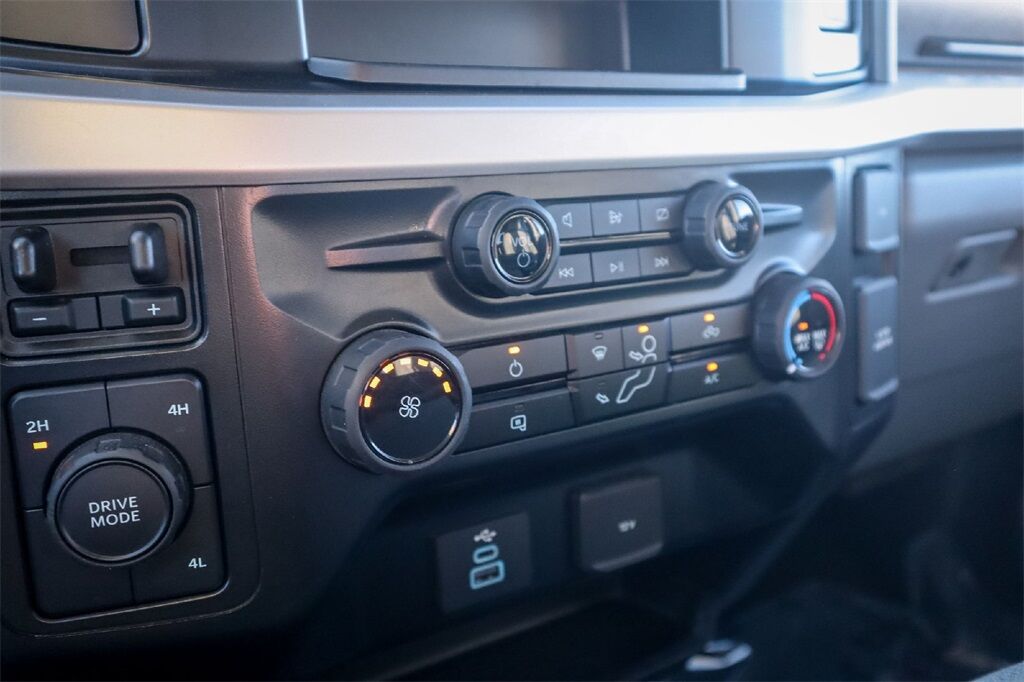 2024 Ford F-250SD XLT Hondo TX