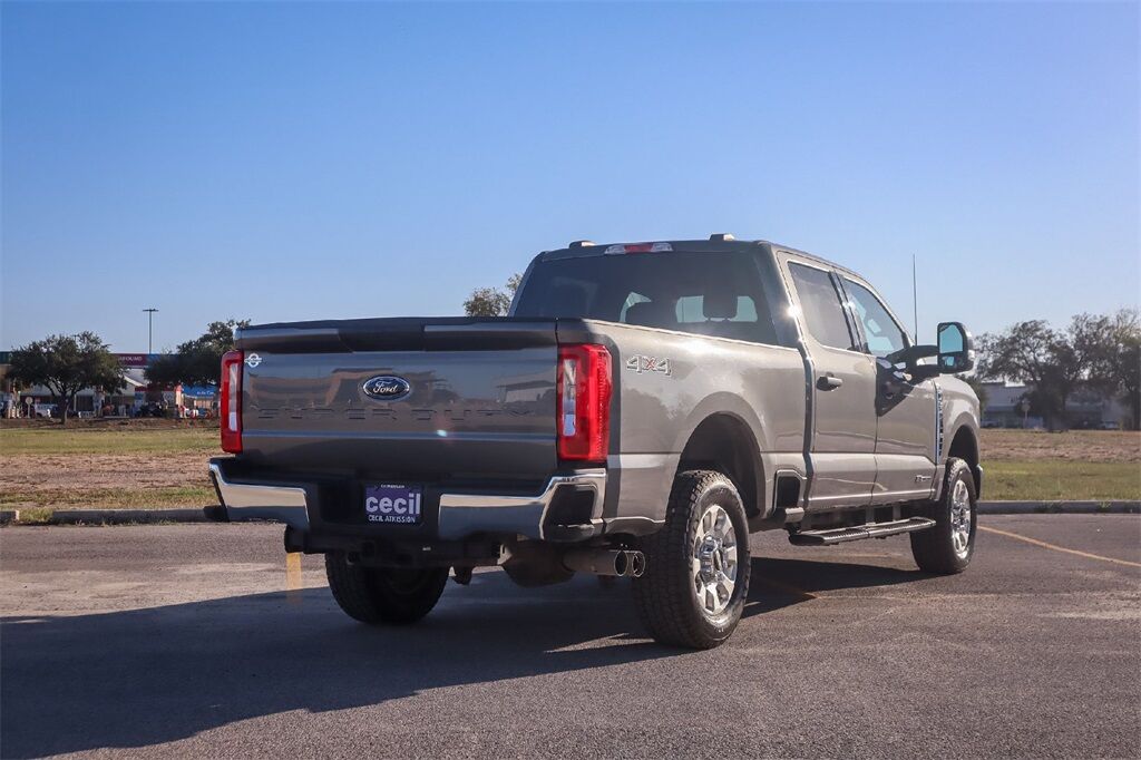 2024 Ford F-250SD XLT Hondo TX