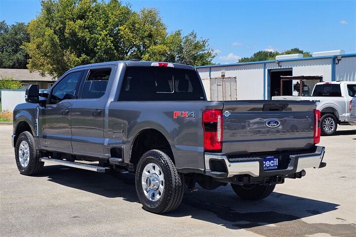 2024 Ford F-250SD XLT  TX