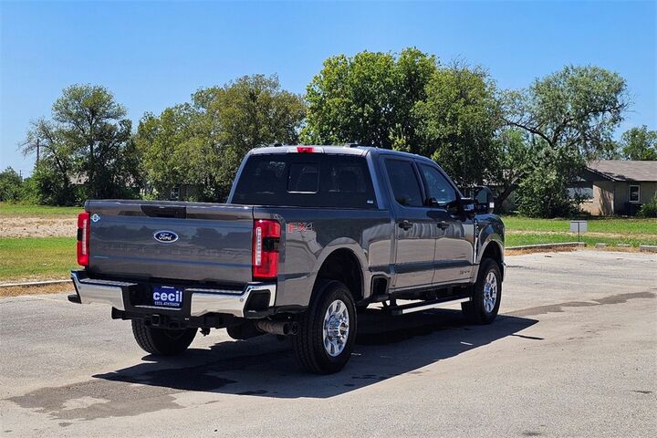 2024 Ford F-250SD XLT  TX