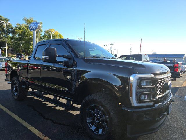 2024 Ford F-250SD XLT