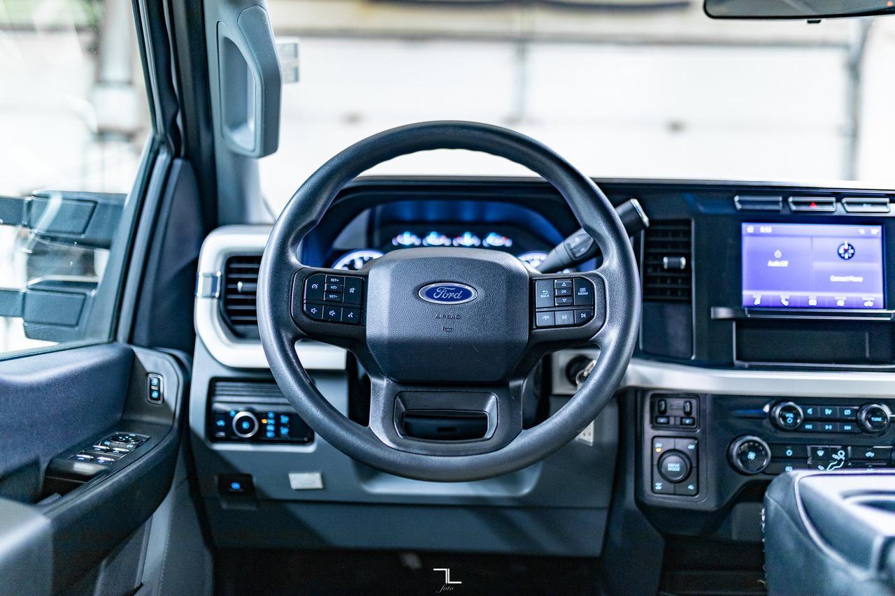 2024 Ford F-350 4x4 Crew Cab XL Deck BCam Red Deer AB