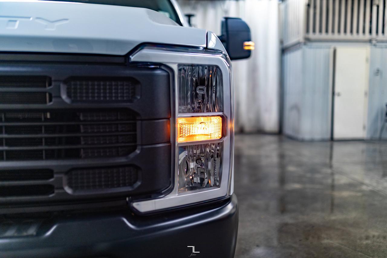 2024 Ford F-350 4x4 Crew Cab XL Deck BCam Red Deer AB