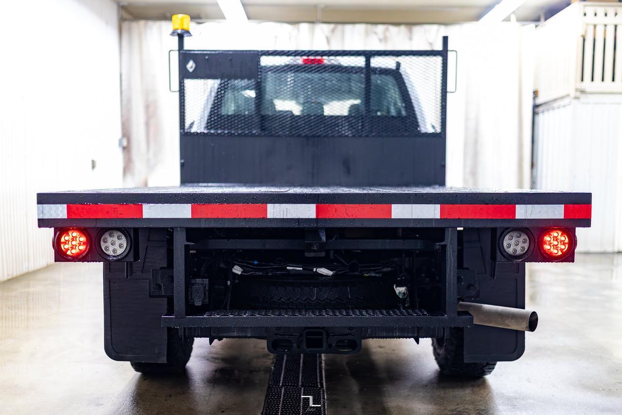 2024 Ford F-350 4x4 Crew Cab XL Deck BCam Red Deer AB