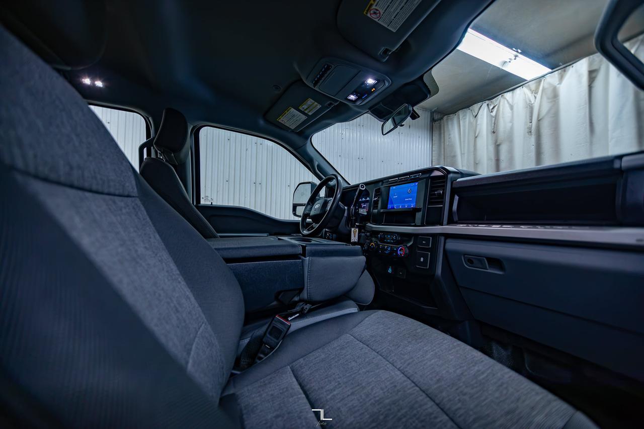 2024 Ford F-350 4x4 Crew Cab XL Deck BCam Red Deer AB