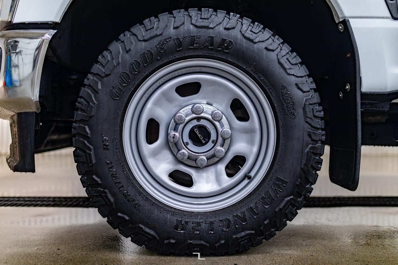 2024 Ford F-350 4x4 Crew Cab XL Deck BCam Red Deer AB