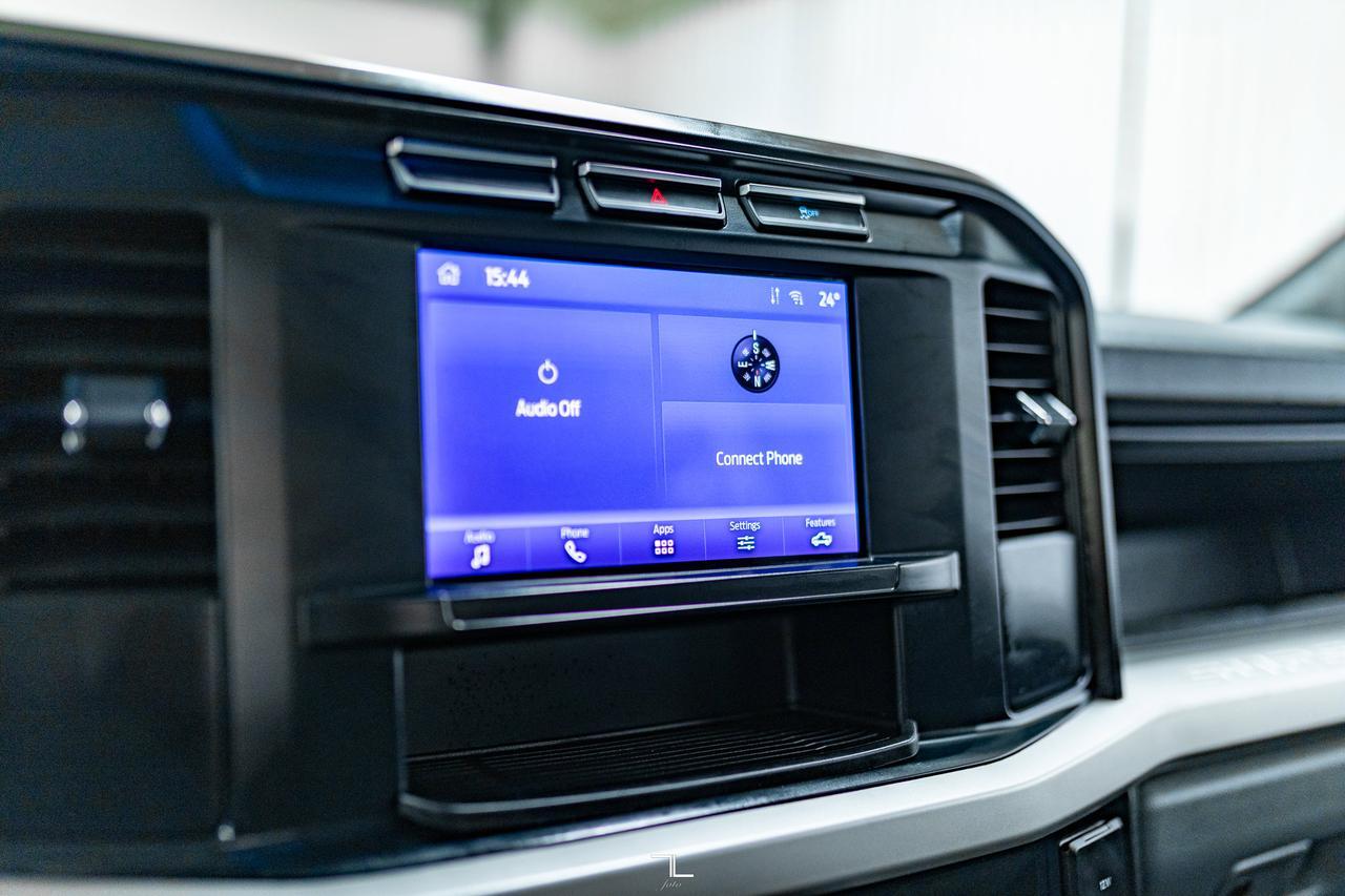 2024 Ford F-350 4x4 Crew Cab XL Deck Red Deer AB