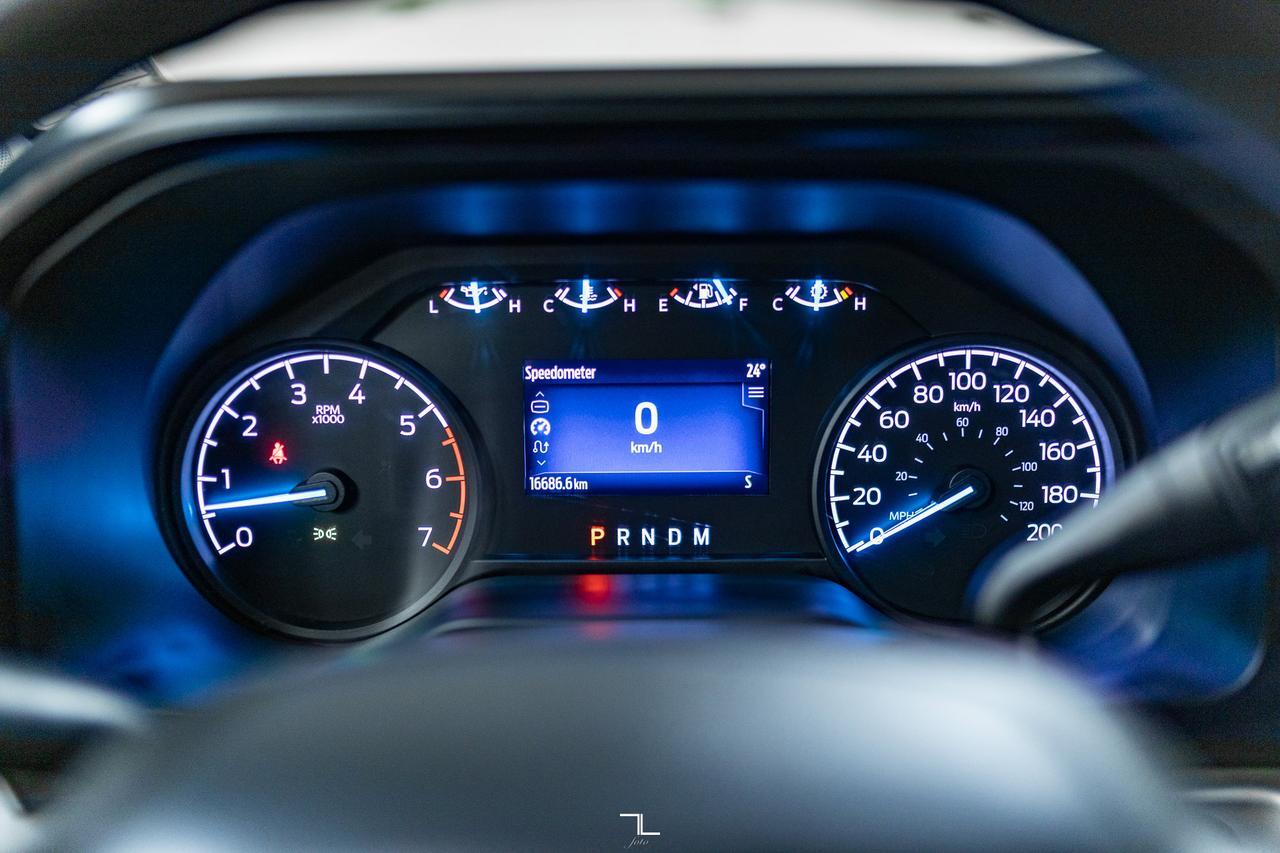 2024 Ford F-350 4x4 Crew Cab XL Deck Red Deer AB