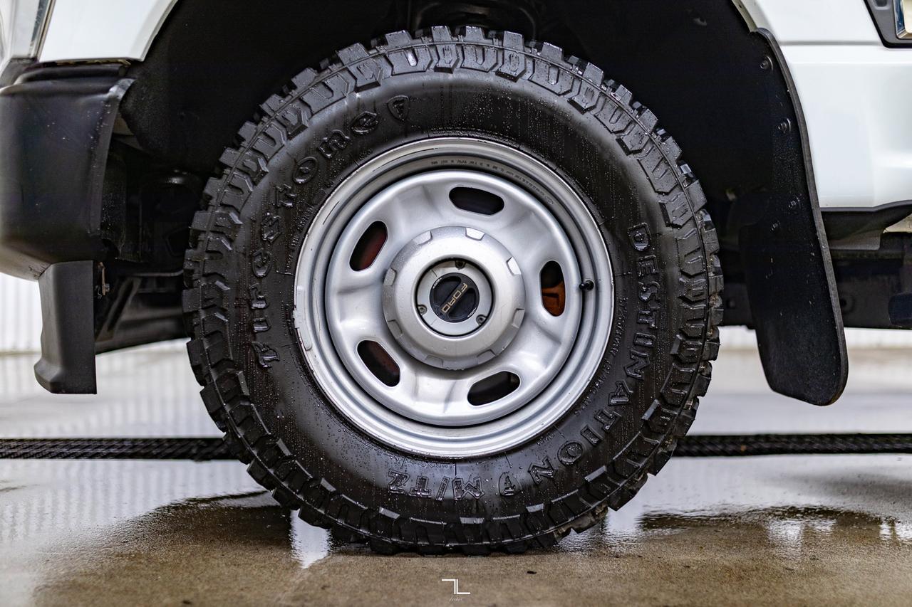 2024 Ford F-350 4x4 Crew Cab XL Deck Red Deer AB