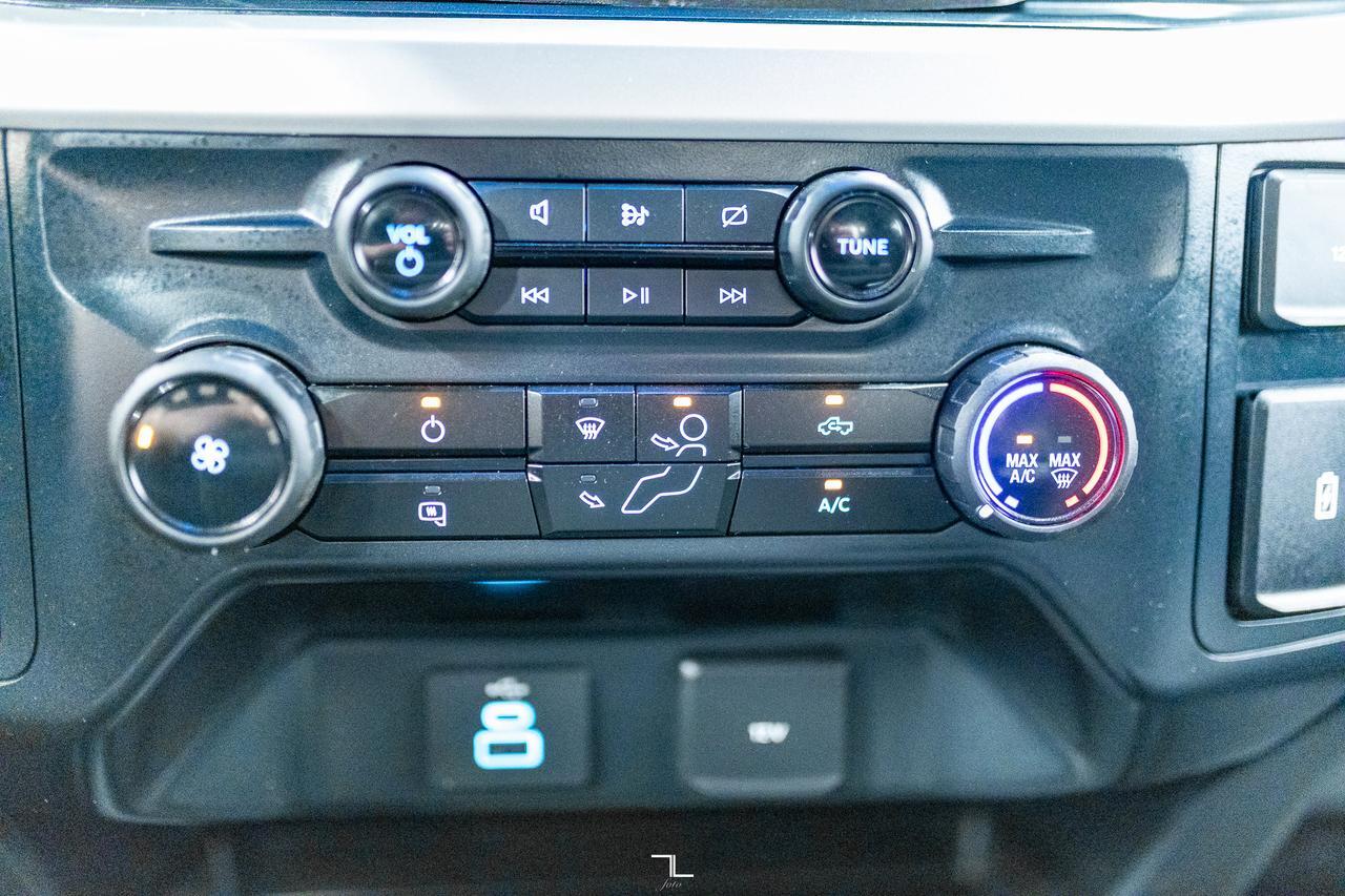 2024 Ford F-350 4x4 Crew Cab XL Deck Red Deer AB