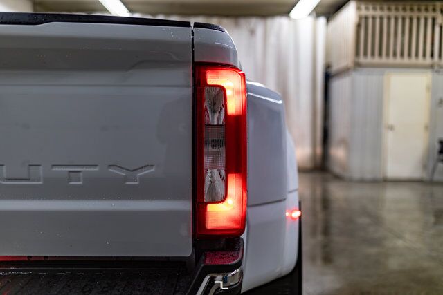 2024 Ford F-350 4x4 Crew Cab XLT FX4 Dually Diesel PSeat BCam Red Deer AB