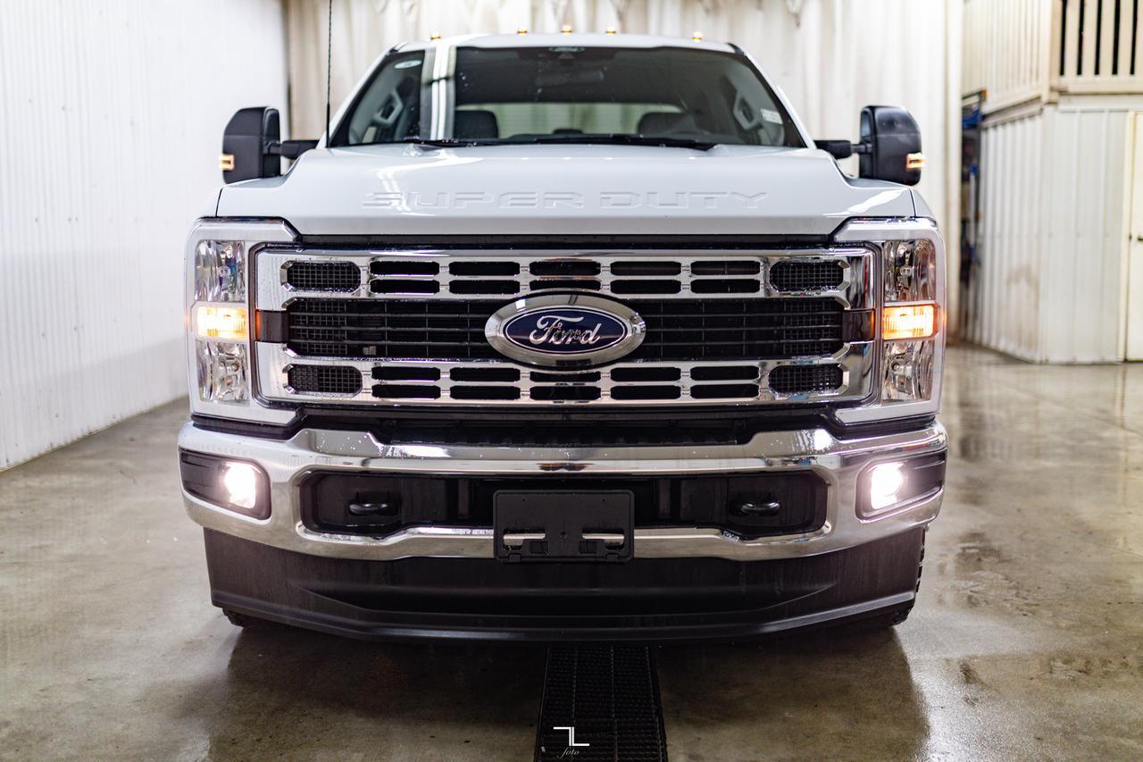 2024 Ford F-350 4x4 Crew Cab XLT FX4 Dually Diesel PSeat BCam Red Deer AB