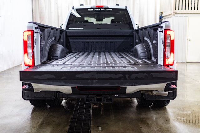 2024 Ford F-350 4x4 Crew Cab XLT FX4 Dually Diesel PSeat BCam Red Deer AB