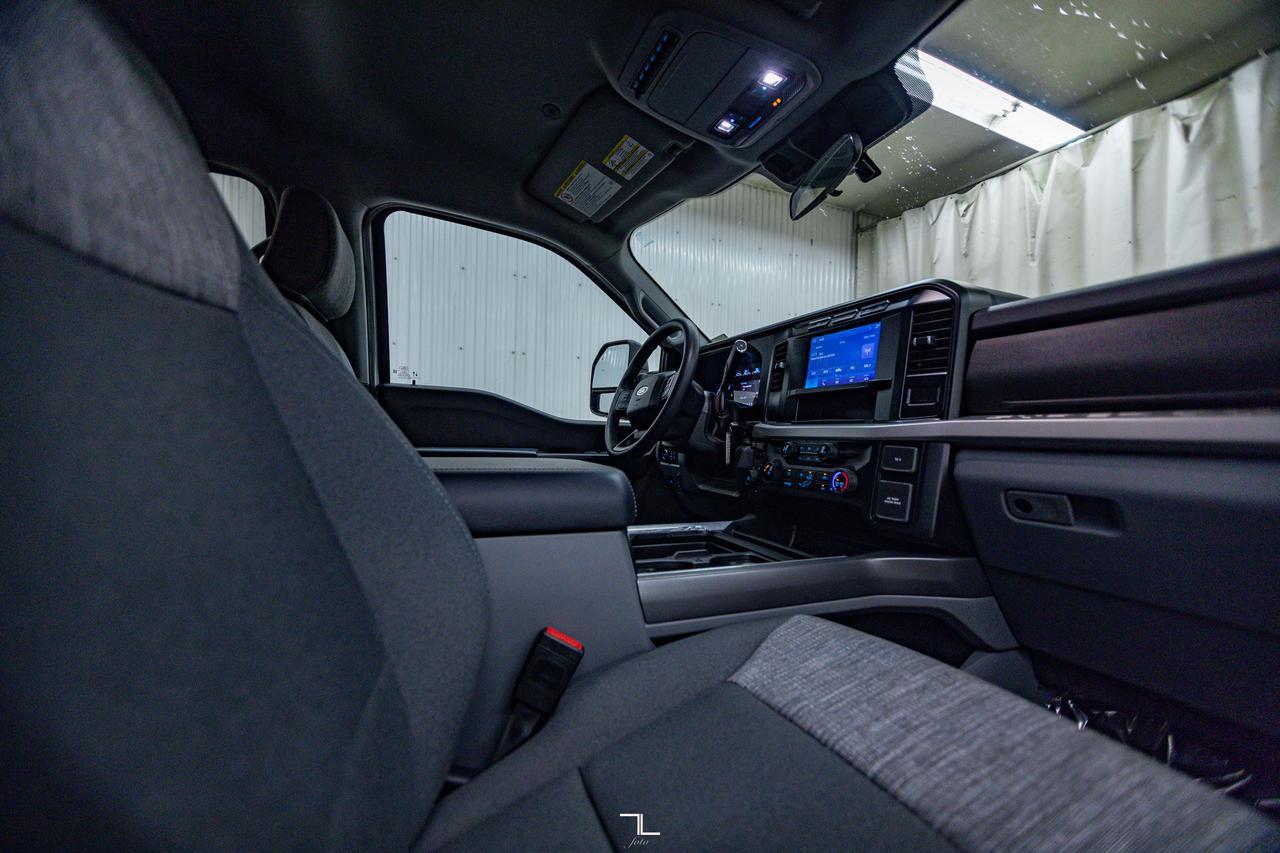 2024 Ford F-350 4x4 Crew Cab XLT FX4 Dually Diesel PSeat BCam Red Deer AB