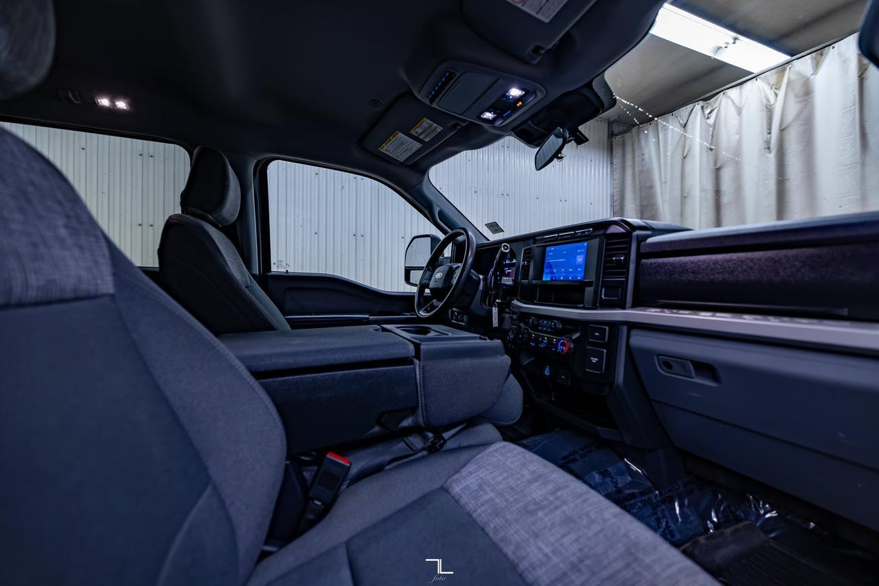 2024 Ford F-350 4x4 Crew Cab XLT FX4 Longbox PSeat BCam Red Deer AB