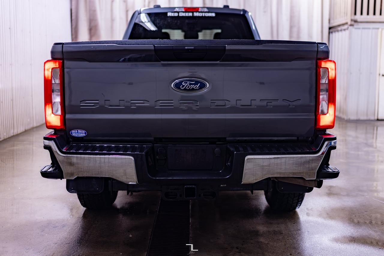 2024 Ford F-350 4x4 Crew Cab XLT FX4 Longbox PSeat BCam Red Deer AB
