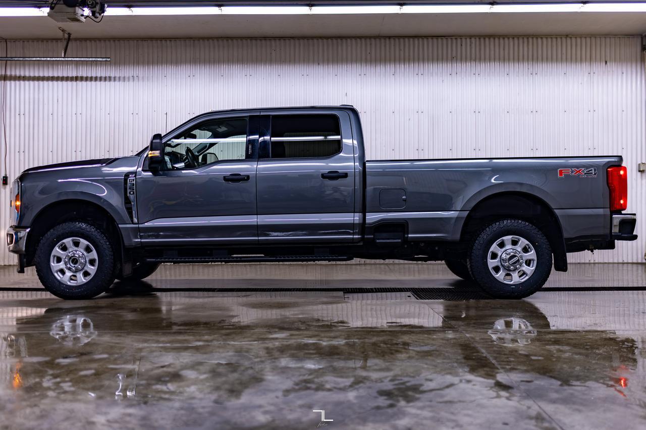 2024 Ford F-350 4x4 Crew Cab XLT FX4 Longbox PSeat BCam Red Deer AB