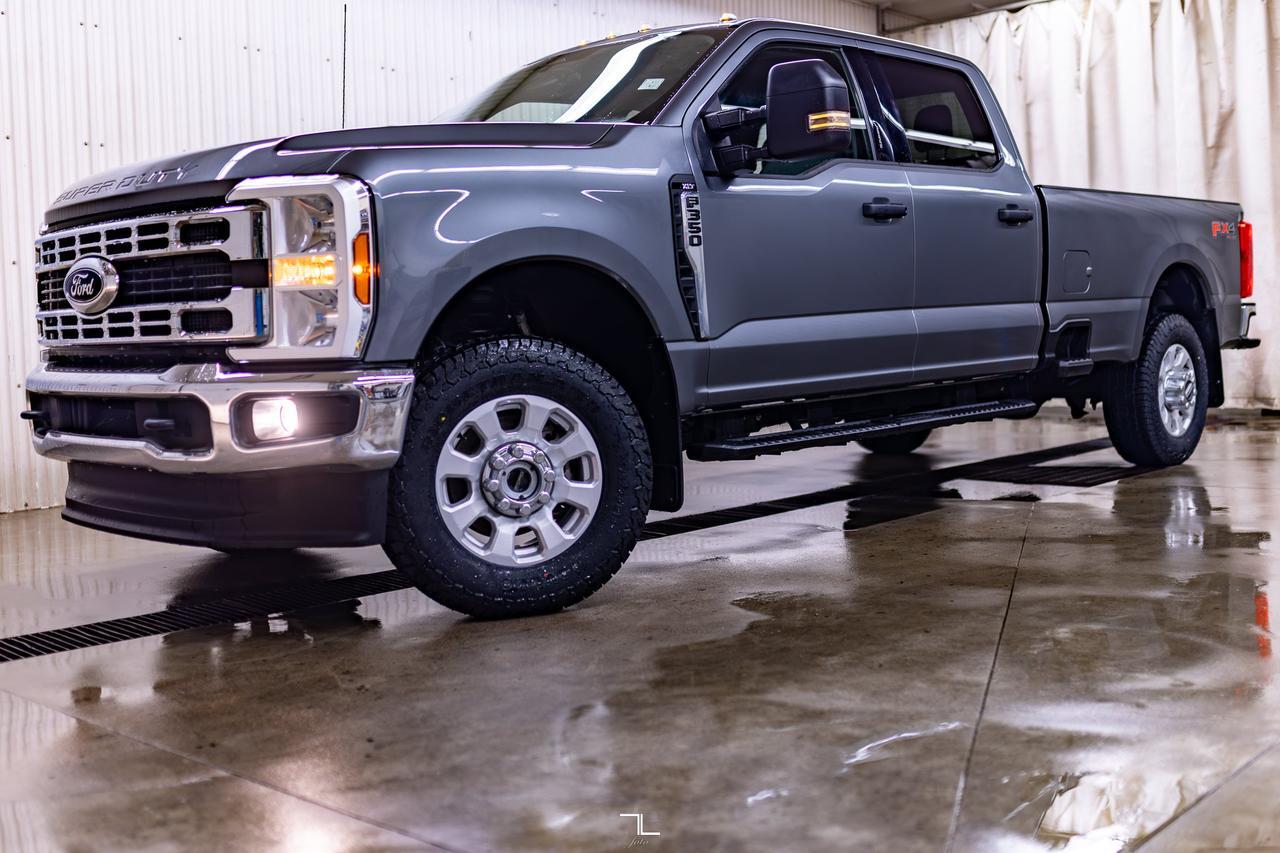2024 Ford F-350 4x4 Crew Cab XLT FX4 Longbox PSeat BCam Red Deer AB