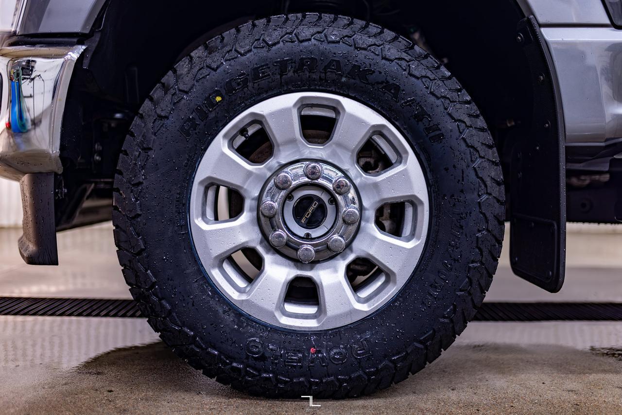 2024 Ford F-350 4x4 Crew Cab XLT FX4 Longbox PSeat BCam Red Deer AB