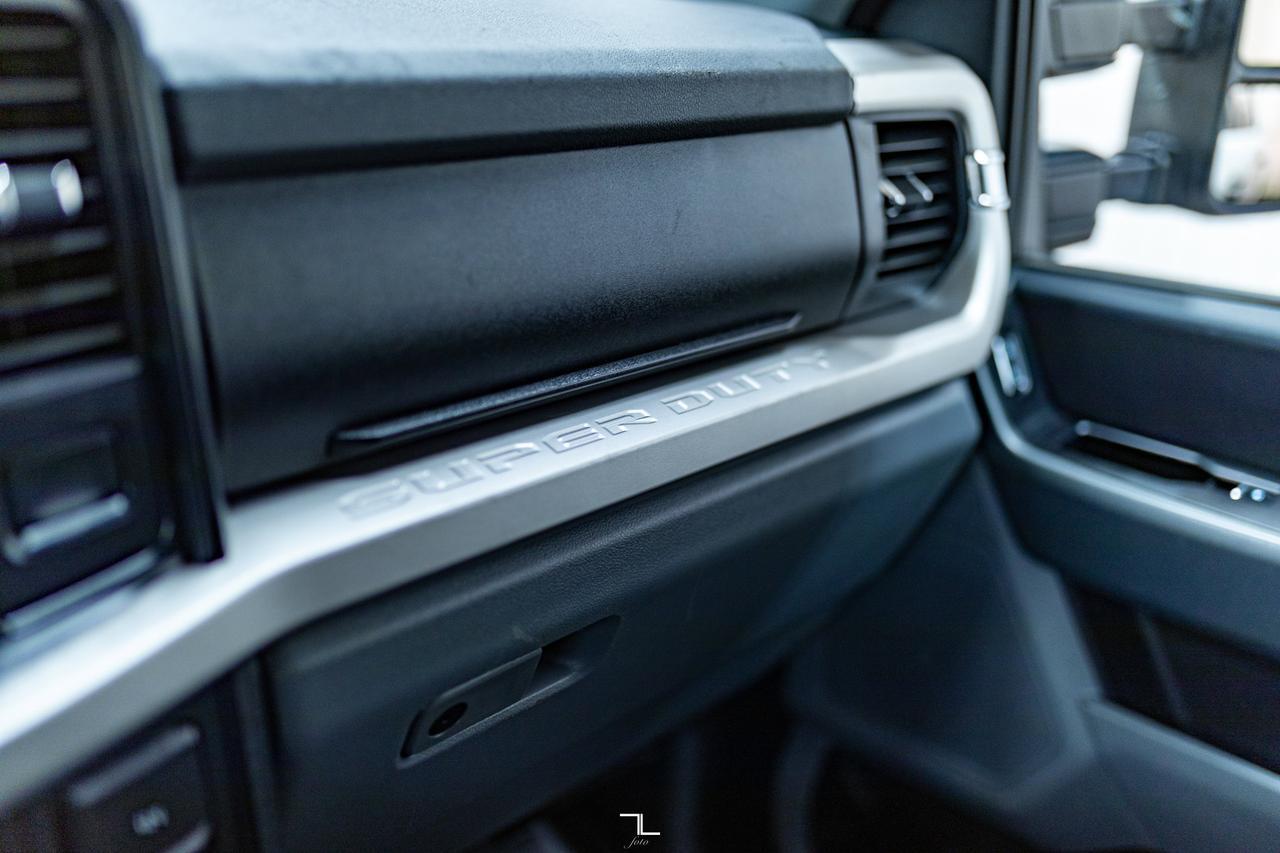 2024 Ford F-350 4x4 Crew Cab XLT FX4 PSeat BCam Red Deer AB