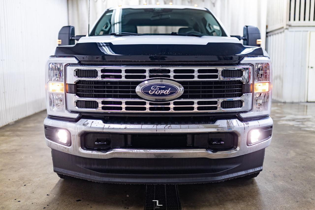 2024 Ford F-350 4x4 Crew Cab XLT FX4 PSeat BCam Red Deer AB