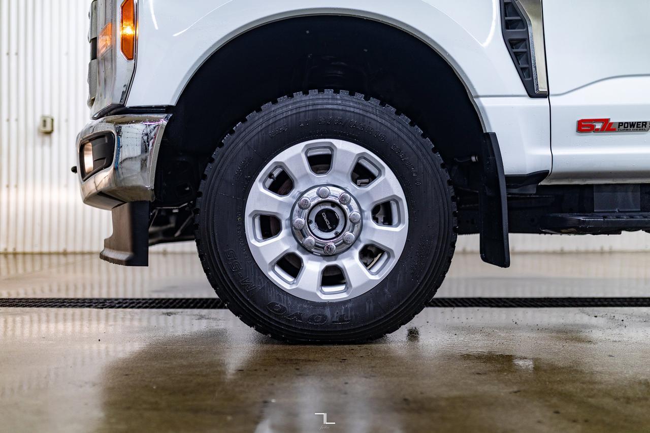 2024 Ford F-350 4x4 Super Cab XLT FX4 Longbox Diesel PSeat BCam Red Deer AB