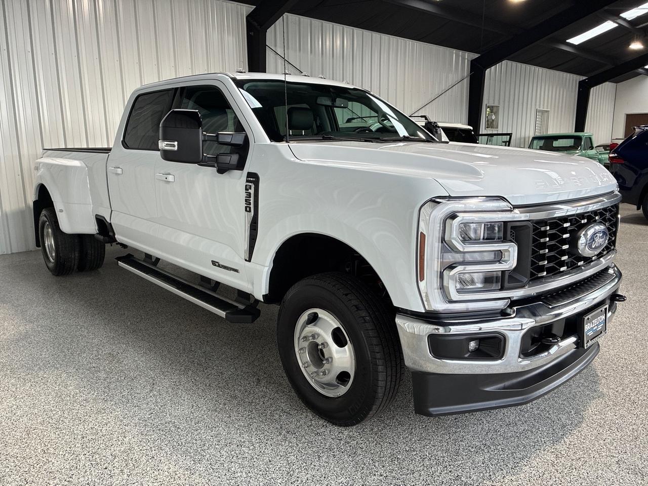 2024 Ford F-350 Lariat, Diesel, 4x4, Dually Houston TX