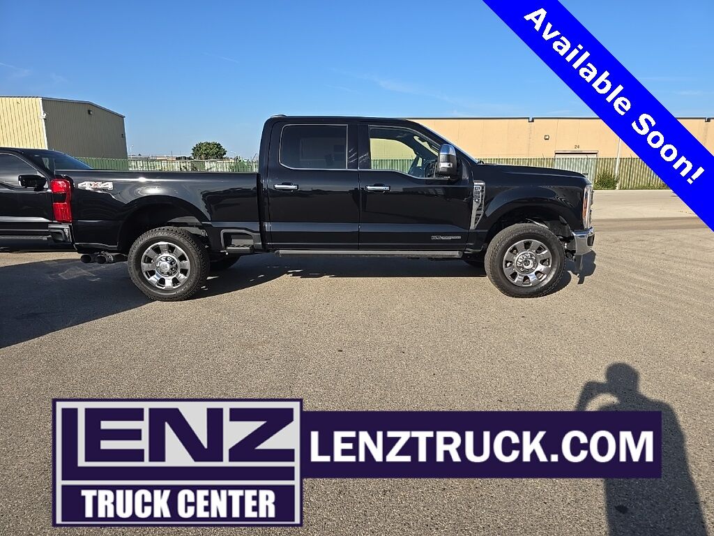 2024 Ford F-350 Super Duty 4x4 Crew Cab King Ranch SRW Fond du Lac WI