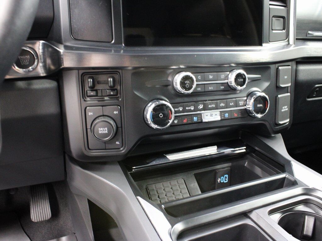 2024 Ford F-350 Super Duty 4x4 Crew Cab Lariat DRW Fond du Lac WI