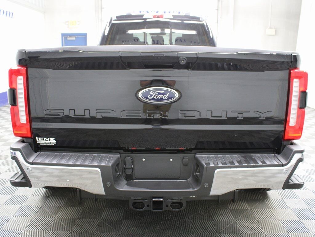 2024 Ford F-350 Super Duty 4x4 Crew Cab Lariat DRW Fond du Lac WI