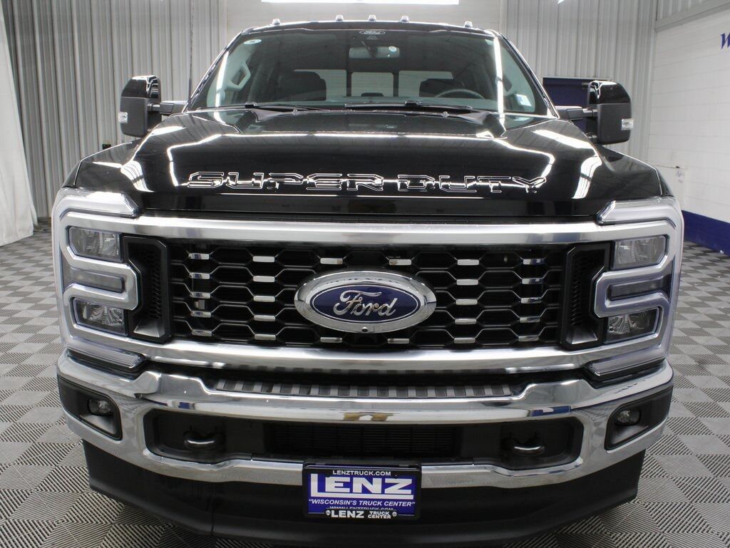 2024 Ford F-350 Super Duty 4x4 Crew Cab Lariat DRW Fond du Lac WI