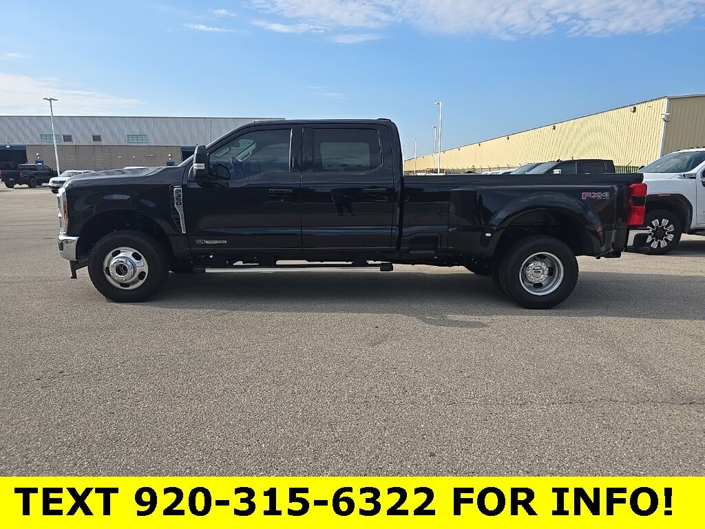 2024 Ford F-350 Super Duty 4x4 Crew Cab Lariat DRW Fond du Lac WI