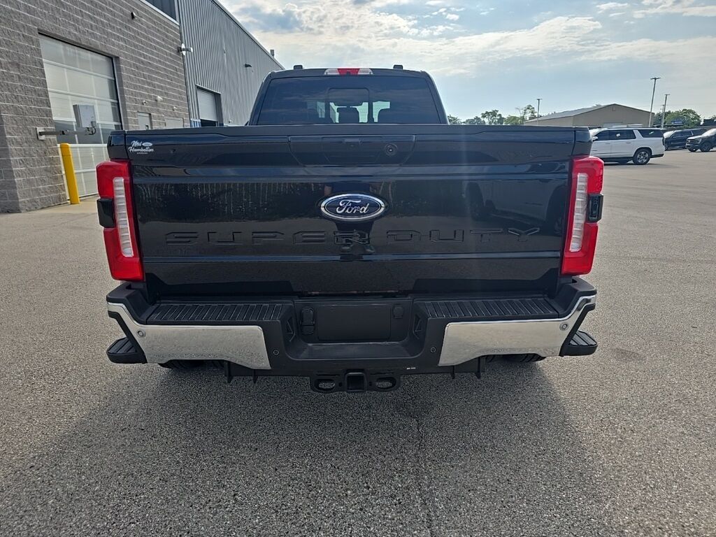 2024 Ford F-350 Super Duty 4x4 Crew Cab Lariat DRW Fond du Lac WI