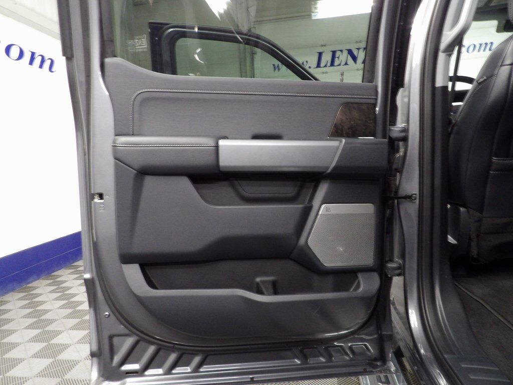 2024 Ford F-350 Super Duty 4x4 Crew Cab Lariat DRW Fond du Lac WI