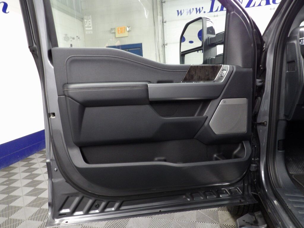 2024 Ford F-350 Super Duty 4x4 Crew Cab Lariat DRW Fond du Lac WI