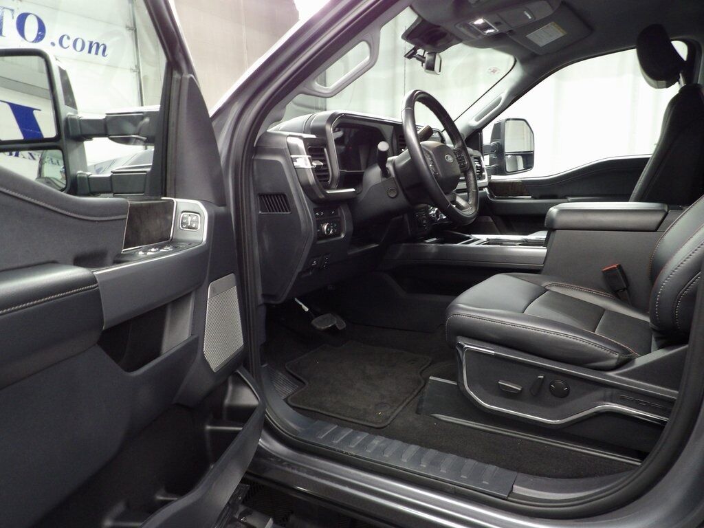 2024 Ford F-350 Super Duty 4x4 Crew Cab Lariat DRW Fond du Lac WI