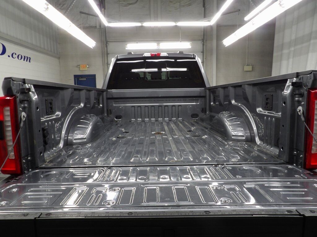 2024 Ford F-350 Super Duty 4x4 Crew Cab Lariat DRW Fond du Lac WI