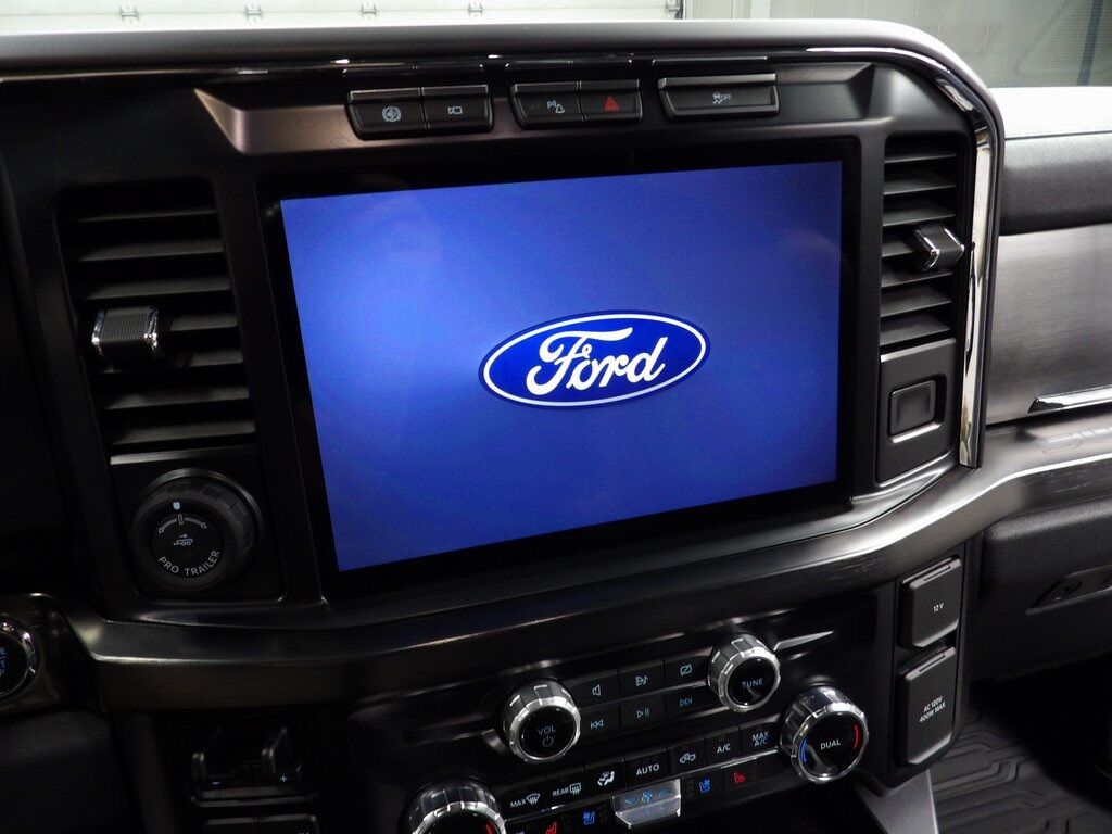 2024 Ford F-350 Super Duty 4x4 Crew Cab Lariat SRW Fond du Lac WI
