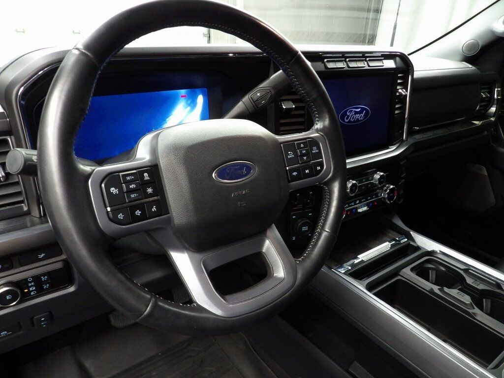 2024 Ford F-350 Super Duty 4x4 Crew Cab Lariat SRW Fond du Lac WI