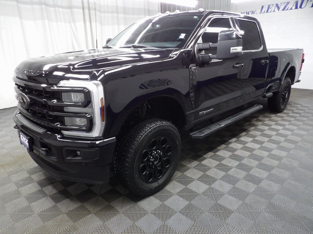 2024 Ford F-350 Super Duty 4x4 Crew Cab Lariat SRW Fond du Lac WI