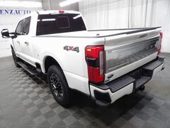 2024 Ford F-350 Super Duty 4x4 Crew Cab Platinum SRW Fond du Lac WI