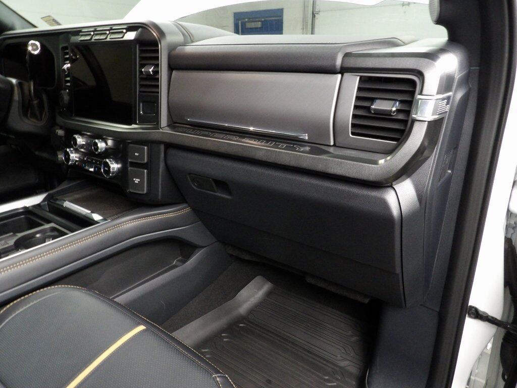 2024 Ford F-350 Super Duty 4x4 Crew Cab Platinum SRW Minocqua WI