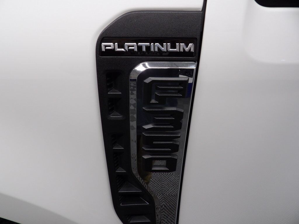 2024 Ford F-350 Super Duty 4x4 Crew Cab Platinum SRW Minocqua WI