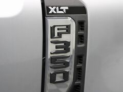 2024 Ford F-350 Super Duty 4x4 Crew Cab XLT SRW Fond du Lac WI